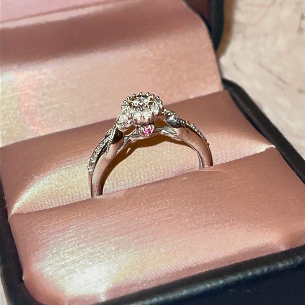 Silver and diamond engagement/promise ring. - Picture 4 of 4